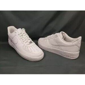 Nike Women's Air Force 1 '07 Fashion Sneaker Triple White Size 7 NEW IN BOX!